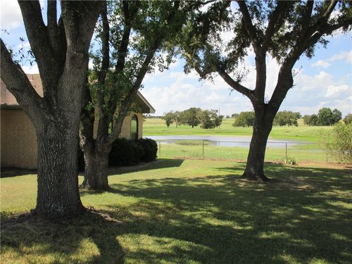 215 Monkey Rd, Elgin, TX, 78621-6042 | Card Image