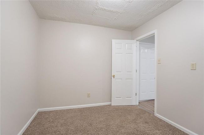 2140 Deer Trl, House other with 3 bedrooms, 2 bathrooms and 4 parking in Suwanee GA | Image 27
