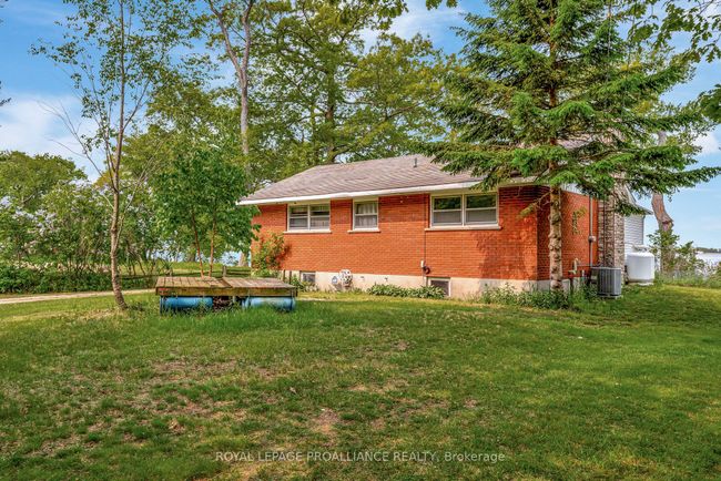 40 Mayne Lane, House other with 3 bedrooms, 1 bathrooms and 2 parking in Prince Edward ON | Image 5