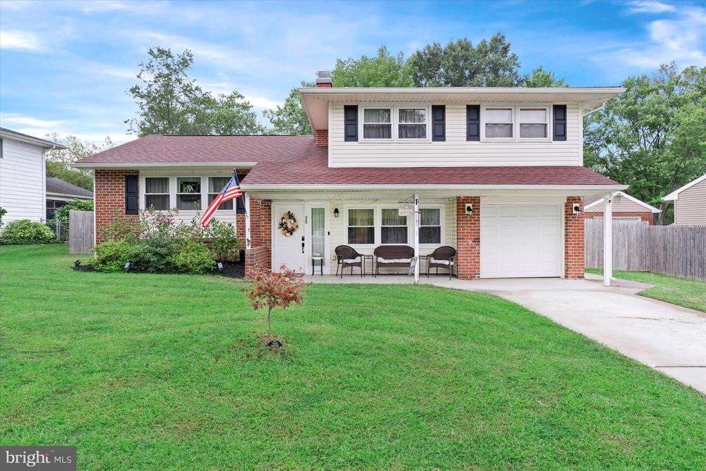 Shull Dr, Newark, DE 19711