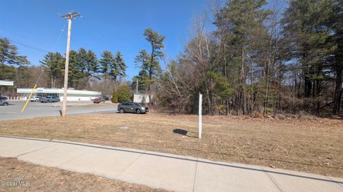 L.7 E State St, Queensbury, NY, 12801-4642 | Card Image