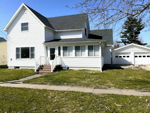 131 E Oak St, Elsie, MI, 48831-9644 | Card Image