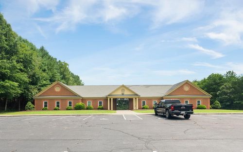 202 Clark St, Farmville, VA, 23901-2568 | Card Image