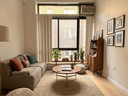 309-12 Stoneholm St, Boston, MA, 02115-2913 | Card Image