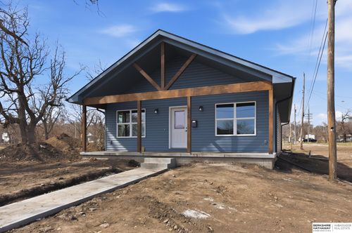 2210 N 26th St, Omaha, NE, 68111 | Card Image