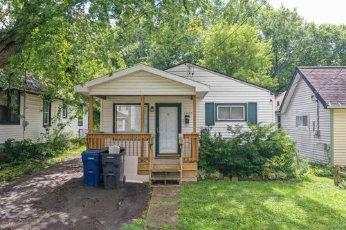 1235 Crawford St, Flint, MI, 48507-5311 | Card Image