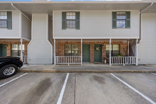 a4-929 W Hickory St, Denton, TX, 76201-9101 | Card Image