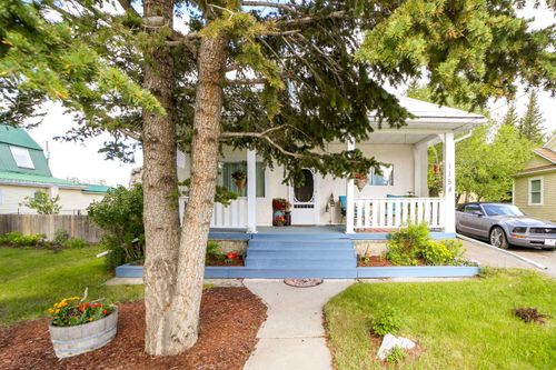 1158 Albert Ave, Pincher Creek, AB, T0K1W0 | Card Image