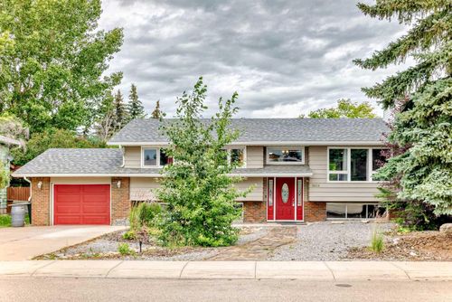 5608 54 Street, Olds, AB, T4H1J4 | Card Image