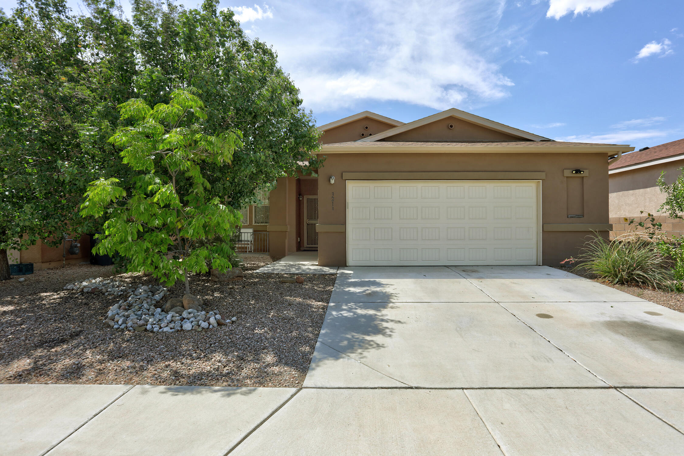 Meadow Dr, Albuquerque, NM 87121