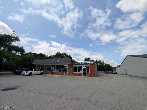 3-1330 Cooper Foster Park Rd W, Lorain, OH, 44053-3614 | Card Image