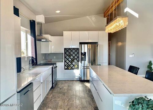 11 Azteca Court, Nogales, AZ, 85621 | Card Image