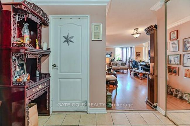 706 - 2470 Eglinton Ave W, Condo with 3 bedrooms, 2 bathrooms and null parking in York ON | Image 4