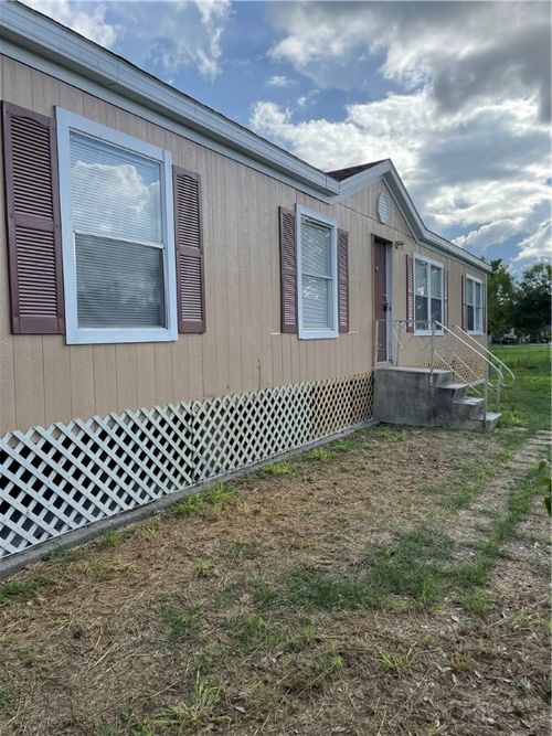 1100 Naranjo St, Sinton, TX, 78387-3922 | Card Image