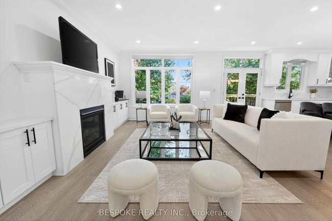 33 Maple St, House other with 4 bedrooms, 5 bathrooms and 5 parking in Ajax ON | Image 8