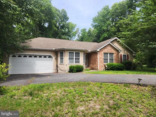 22150 Woods Edge Ct, Bridgeville, DE, 19933-4574 | Card Image