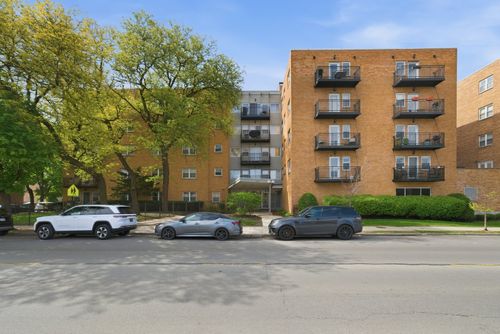 308-2501 W Bryn Mawr Ave, Chicago, IL, 60659-5149 | Card Image