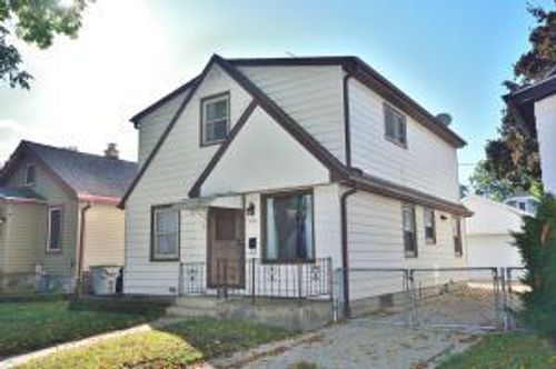 6137 W Stevenson Street, MILWAUKEE, WI, 53213 | Card Image