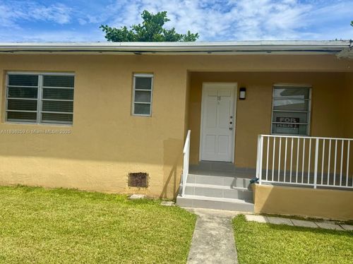 apt-18-2165 Bay Dr, Miami Beach, FL, 33141-3472 | Card Image