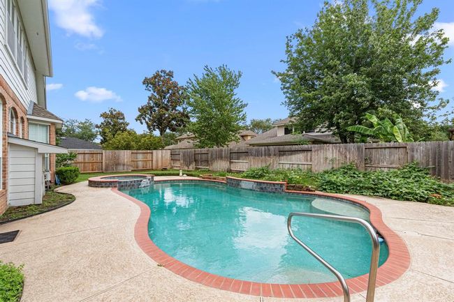 1807 Rustic Hills Ct, House other with 5 bedrooms, 4 bathrooms and 2 parking in Sugar Land TX | Image 39