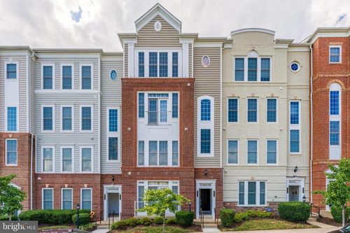 2229 Oberlin Dr, WOODBRIDGE, VA, 22191-5908 | Card Image