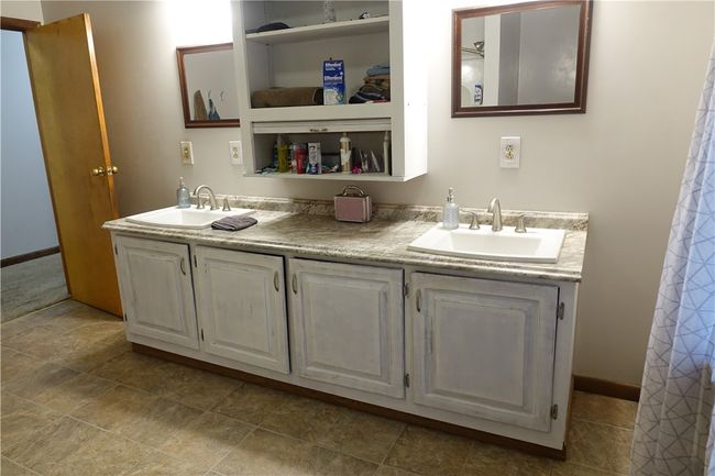 Main Bathroom with double bowl sinks | Image 15