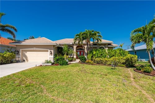 211 Lido Dr, PUNTA GORDA, FL, 33950-6345 | Card Image