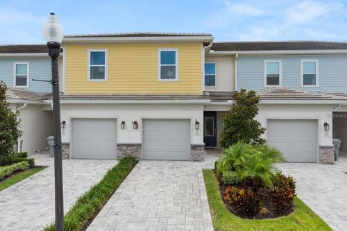 832 Driving Range Ct, Reunion, FL, 34747-6484 | Card Image
