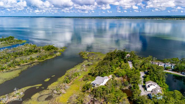 5 West Ct, House other with 6 bedrooms, 5 bathrooms and 1 parking in Pine Knoll Shores NC | Image 60