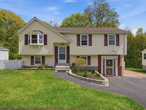 30 Parsons Hill Dr, Worcester, MA, 01603-1243 | Card Image
