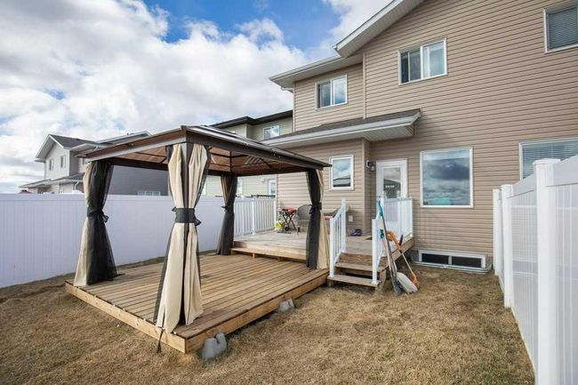 51 Iron Gate Boulevard, Home with 3 bedrooms, 2 bathrooms and 2 parking in Sylvan Lake AB | Image 6