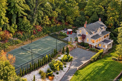 67 River Rd, Nyack, NY, 10960-4901 | Card Image