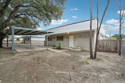 3818 Sherril Brook Rd, San Antonio, TX, 78228-2835 | Card Image