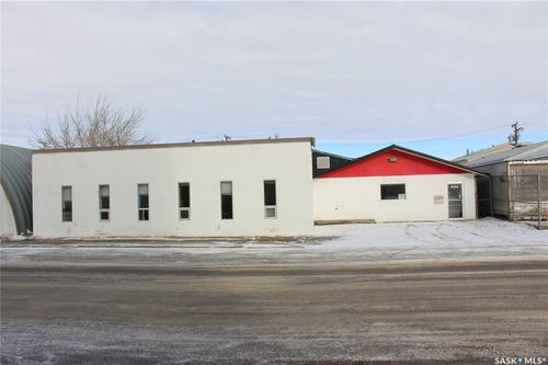444 River St W, Moose Jaw, SK, S6H6J6 | Card Image