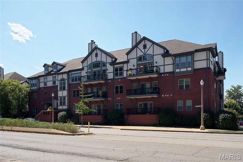 apt-204-2211 S Grand Blvd, Saint Louis, MO, 63104-1644 | Card Image