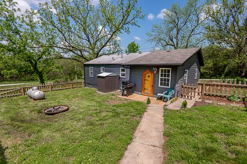 10870 N Farm Road 137, Brighton, MO, 65617-7102 | Card Image