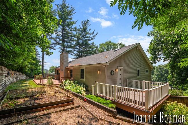 10466 Riverview Dr, House other with 5 bedrooms, 4 bathrooms and null parking in Plainwell MI | Image 42