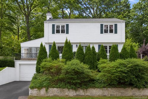 20 Dorchester Dr, Scarsdale, NY, 10583-2422 | Card Image
