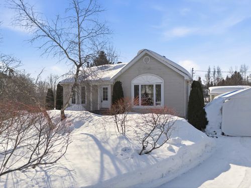 35 Rue De L'Intimité, Eastman, QC, J0E1P0 | Card Image