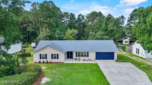 8032 Webster Ct Ne, Leland, NC, 28451-7570 | Card Image
