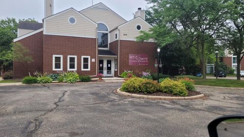 535 Donofrio Dr, Madison, WI, 53719-2850 | Card Image