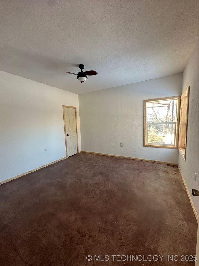 0 E 1650 Rd, House other with 2 bedrooms, 2 bathrooms and null parking in Tupelo OK | Image 6