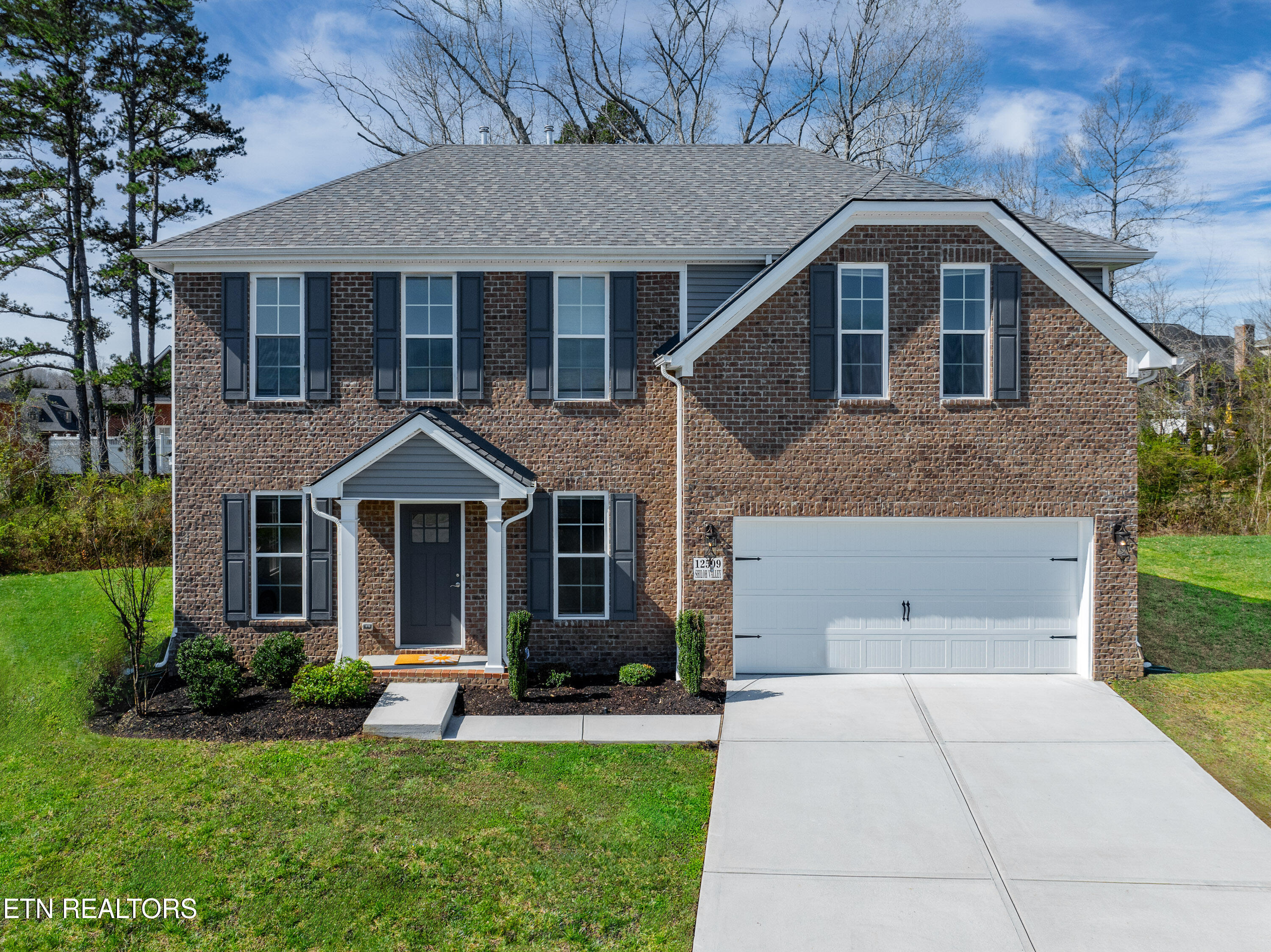 Shiloh Valley Ln, Knoxville, TN 37922