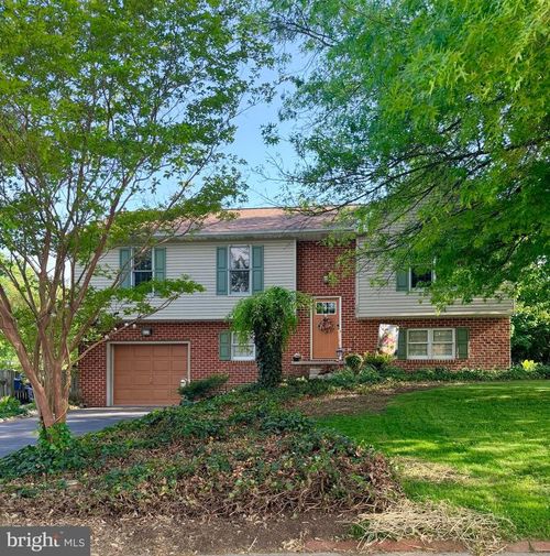 107 Northview Dr, HANOVER, PA, 17331-9288 | Card Image