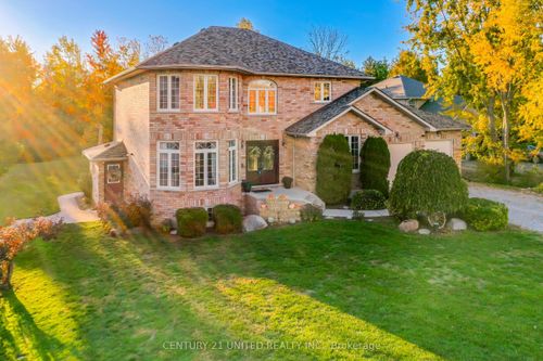 1058 Maria St, Bridgenorth, ON, K0L1H0 | Card Image