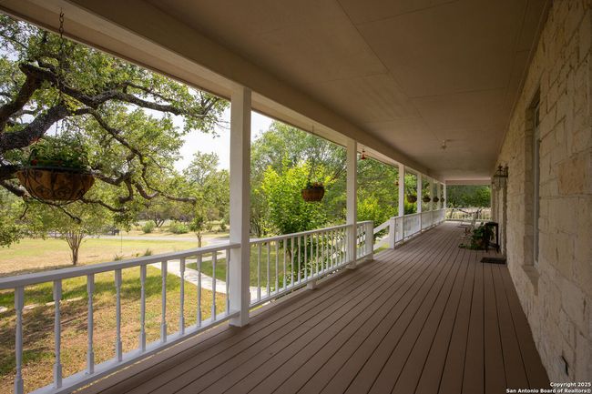 786 Stirrup Dr, House other with 3 bedrooms, 3 bathrooms and null parking in Spring Branch TX | Image 4