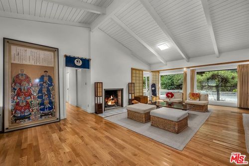 2557 Laurel Pass, Los Angeles, CA, 90046 | Card Image