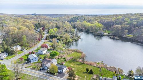 502 Otterhole Rd, West Milford, NJ, 07480-4331 | Card Image