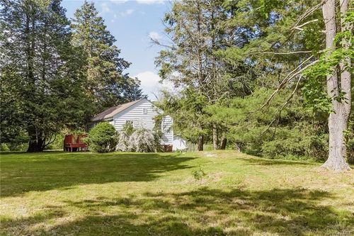 380 Whippoorwill Rd, Chappaqua, NY, 10514-2328 | Card Image
