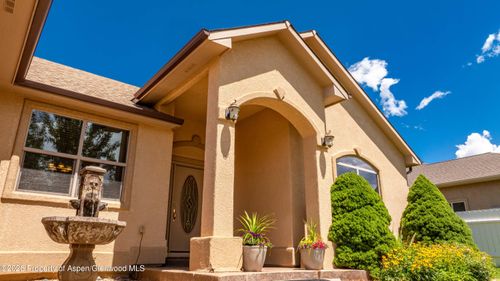 411 Lodgepole Cir, Parachute, CO, 81635-9572 | Card Image